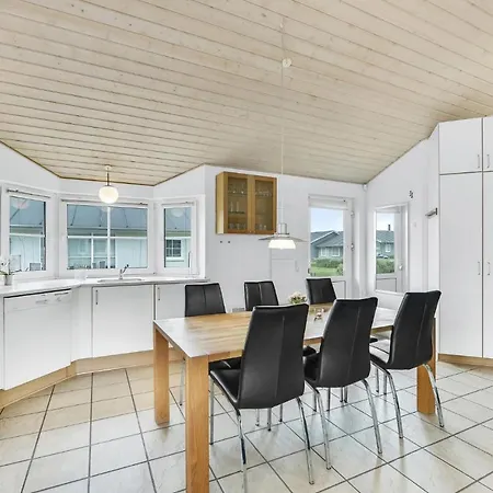 Holiday home Gorgeous In With Wifi *